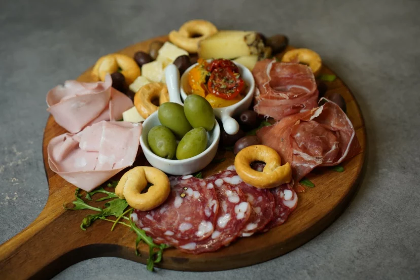 Tabla de embutidos y quesos
